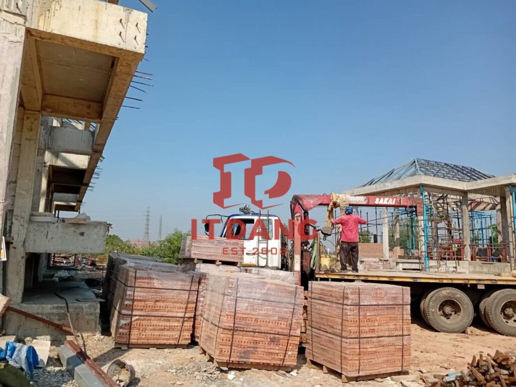 การจัดส่งอิฐแดง2