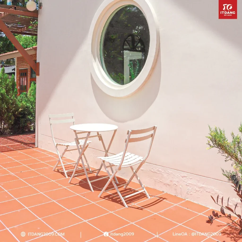 กระเบื้องดินเผาเป็นวัสดุธรรมชาติที่ต้องการความละเอียดในการติดตั้ง