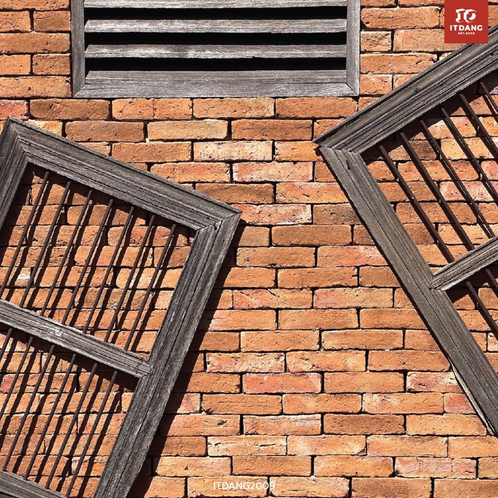 อิฐแดง2009