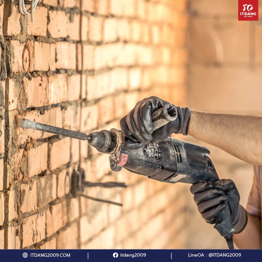 อิฐแดงมีความ “Premium Image” มากกว่า เพราะเป็นวัสดุจริง ไม่ใช่ผนังสำเร็จรูป