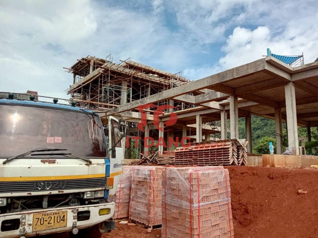 การจัดส่งอิฐแดง2