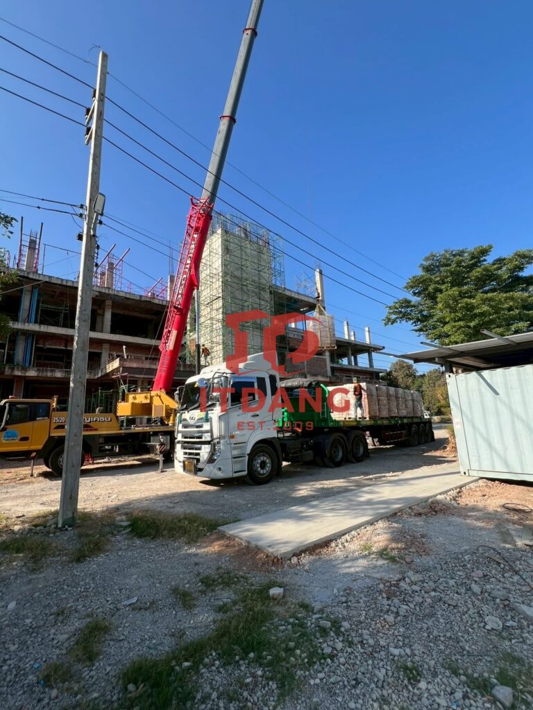 การจัดส่งอิฐแดง