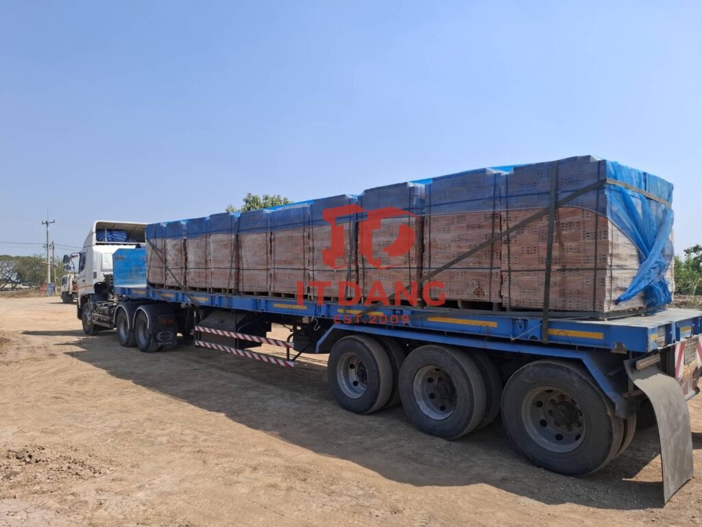 อิฐแดง2009