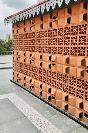 อิฐแดงช่องลม ภายนอก